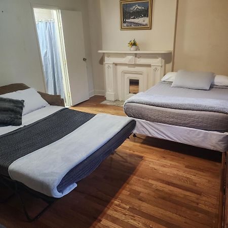 New York City Guesthouse Екстер'єр фото